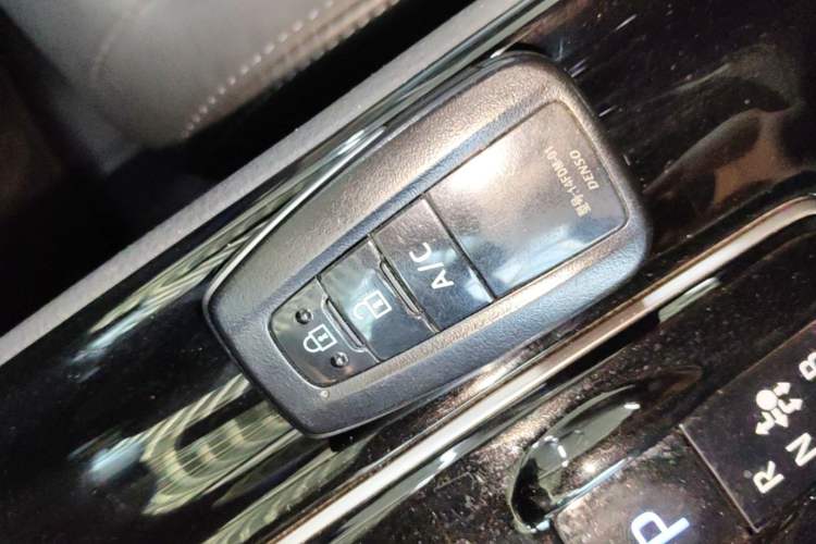 Used Toyota IZOA EV 2020 E·Smart Edition Vehicle Key