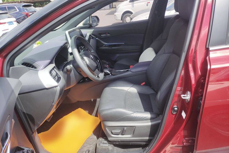Used Toyota IZOA EV 2020 E·Smart Edition Left Front Seat