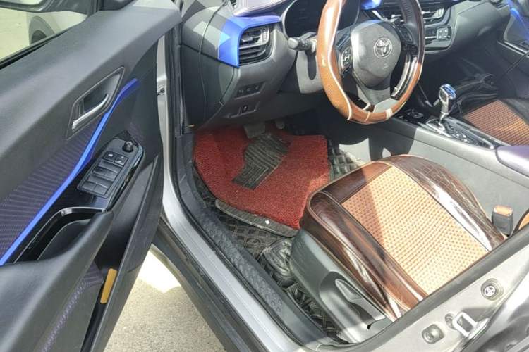 Used Toyota IZOA EV 2020 E·Smart Edition Driver Seat