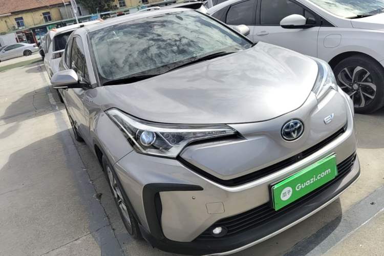 Used Toyota IZOA EV 2020 E·Smart Edition Front Right 45 Deg