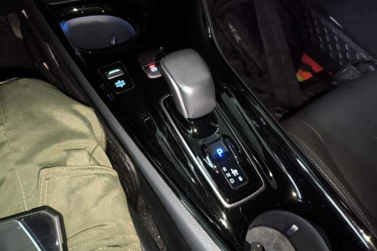 Used Toyota IZOA EV 2020 E·Smart Edition Gear Lever