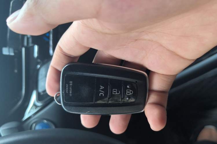 Used Toyota IZOA EV 2020 E·Smart Edition Vehicle Key