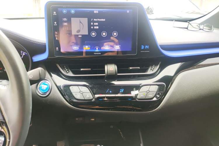 Used Toyota IZOA EV 2020 E·Smart Edition Audio And AC Panel
