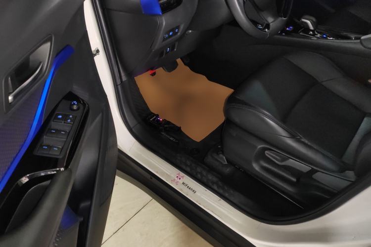 Used Toyota IZOA EV 2020 E·Smart Edition Driver Seat