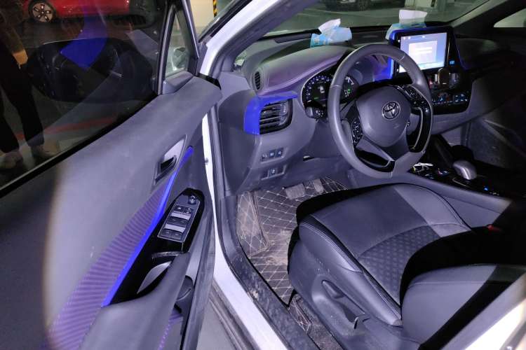 Used Toyota IZOA EV 2020 E·Smart Edition Driver Seat