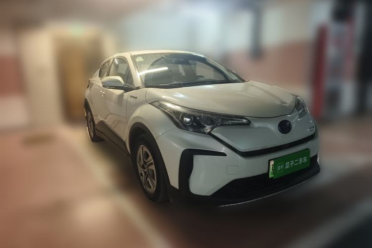 Used Toyota IZOA EV 2020 E·Smart Edition Front Right 45 Deg