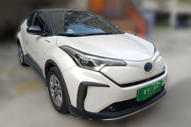 Used Toyota IZOA EV 2020 E·Smart Edition Front Right 45 Deg