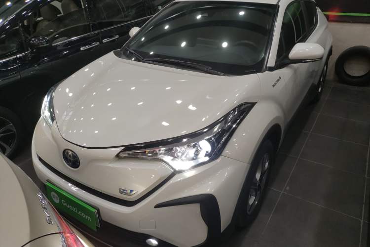Used Toyota IZOA EV 2020 E·Smart Edition Front