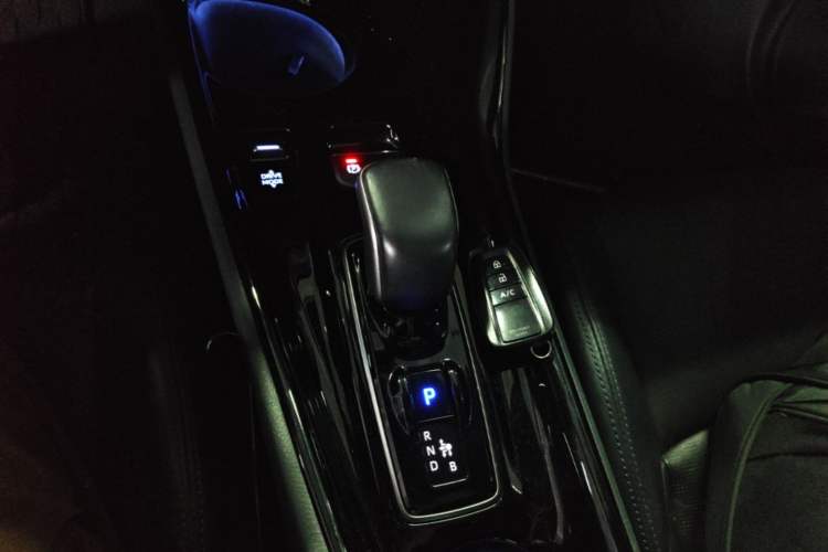 Used Toyota IZOA EV 2020 E·Smart Edition Gear Lever