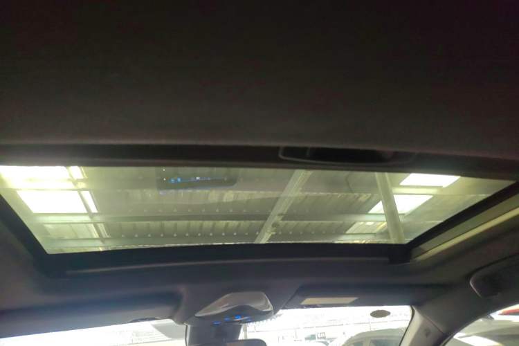Used Toyota IZOA EV 2020 E·Smart Edition Headliner