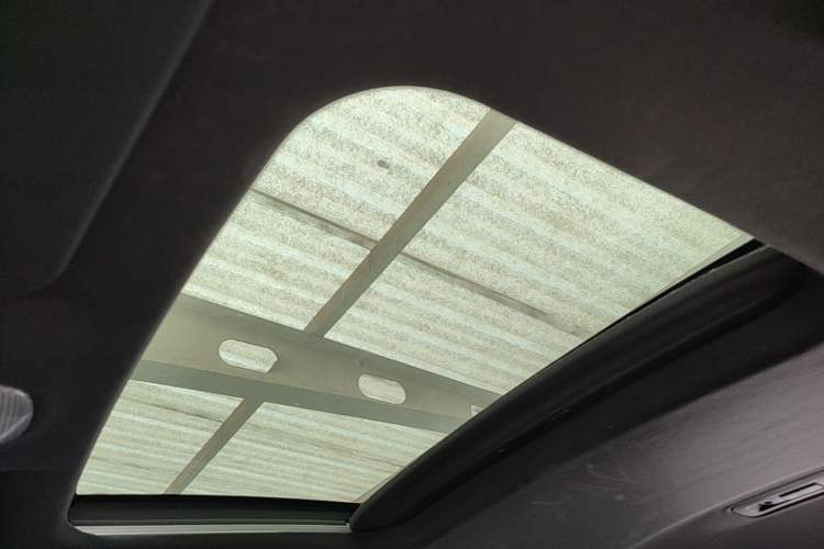 Used Toyota IZOA EV 2020 E·Smart Edition Headliner