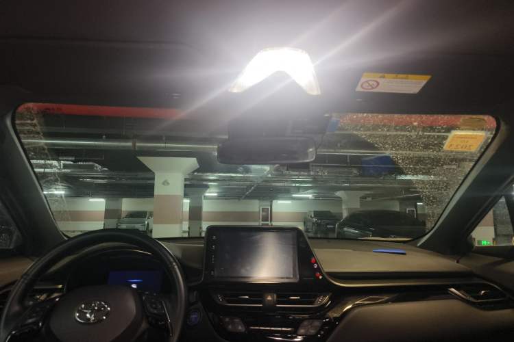 Used Toyota IZOA EV 2020 E·Smart Edition Headliner