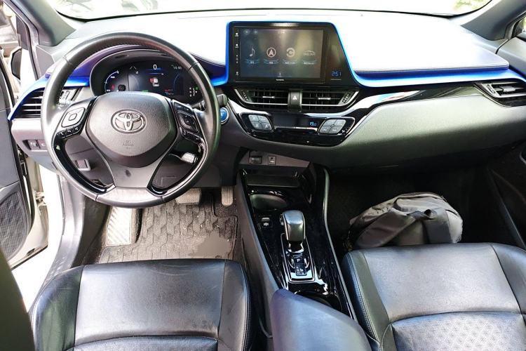 Used Toyota IZOA EV 2020 E·Smart Edition Interior 2