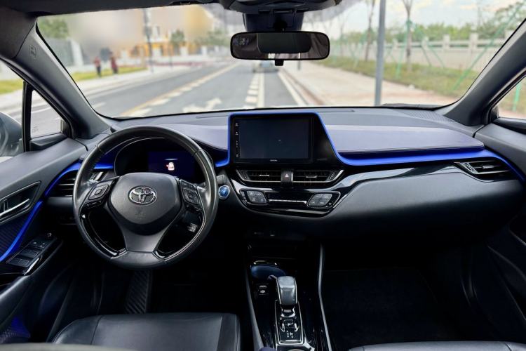 Used Toyota IZOA EV 2020 E·Smart Edition Interior 6