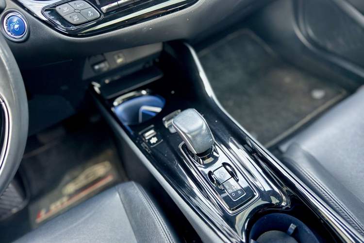 Used Toyota IZOA EV 2020 E·Smart Edition Interior 7