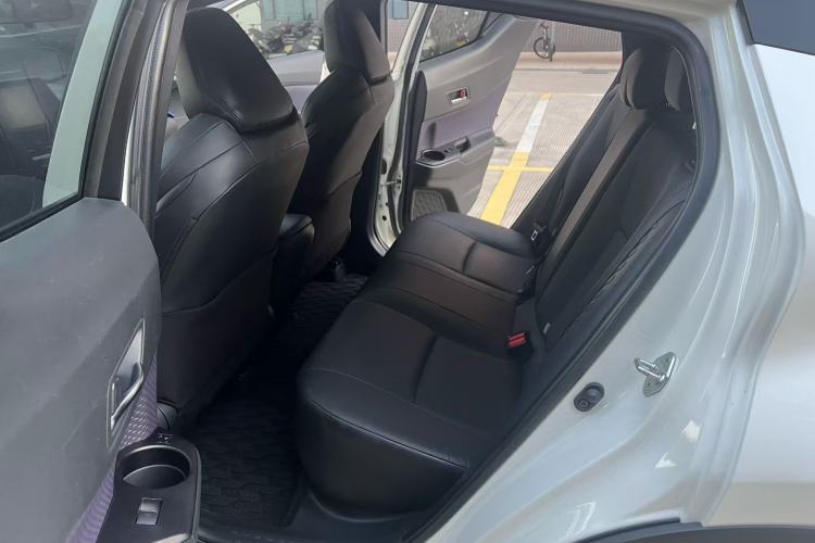 Used Toyota IZOA EV 2020 E·Smart Edition Interior 8