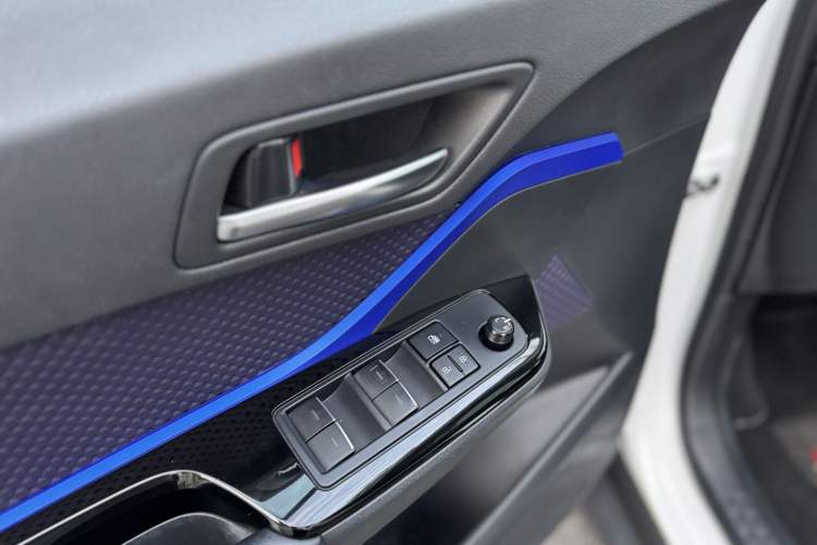 Used Toyota IZOA EV 2020 E·Smart Edition Interior 9