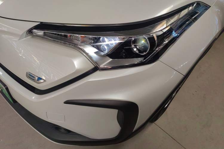 Used Toyota IZOA EV 2020 E·Smart Edition Left Front Headlight