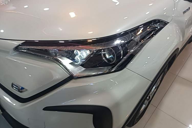 Used Toyota IZOA EV 2020 E·Smart Edition Left Front Headlight