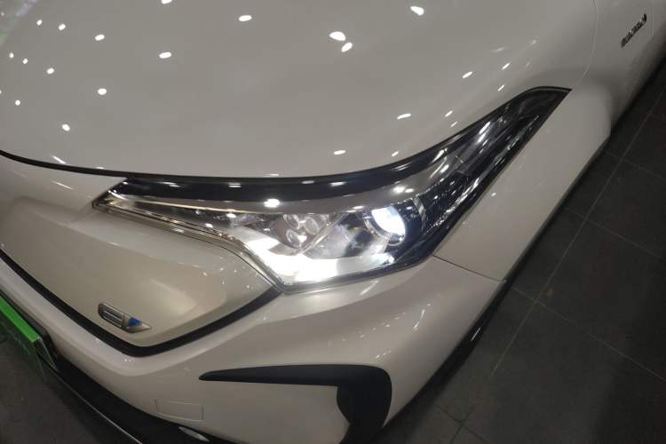 Used Toyota IZOA EV 2020 E·Smart Edition Left Front Headlight