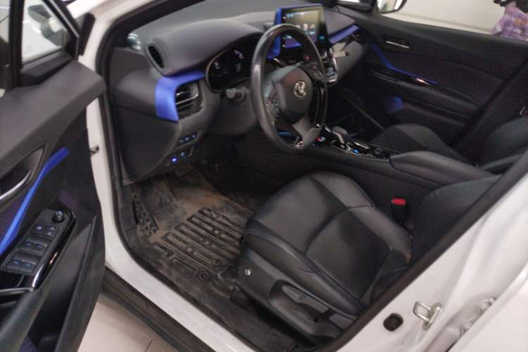 Used Toyota IZOA EV 2020 E·Smart Edition Left Front Seat