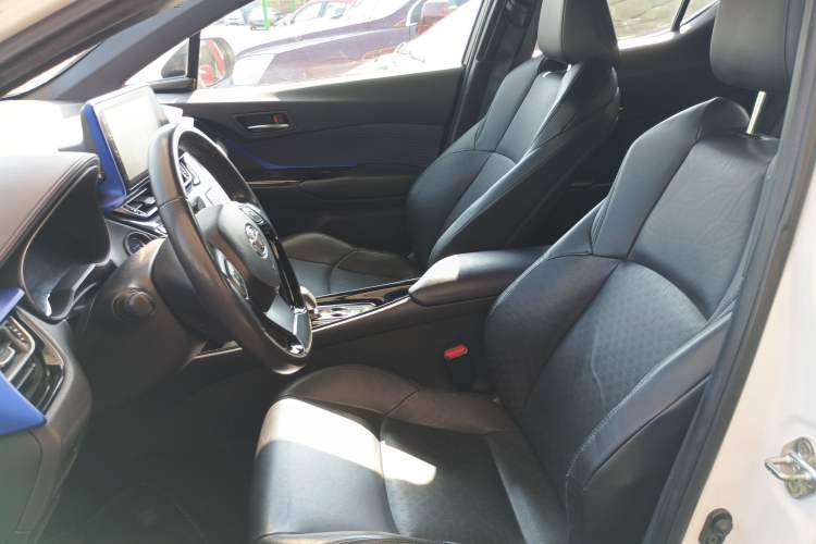 Used Toyota IZOA EV 2020 E·Smart Edition Left Front Seat