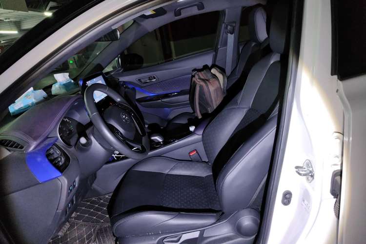 Used Toyota IZOA EV 2020 E·Smart Edition Left Front Seat