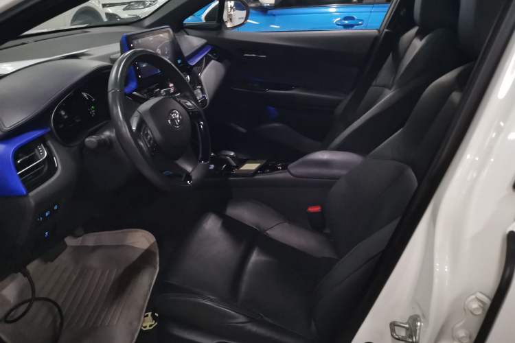 Used Toyota IZOA EV 2020 E·Smart Edition Left Front Seat