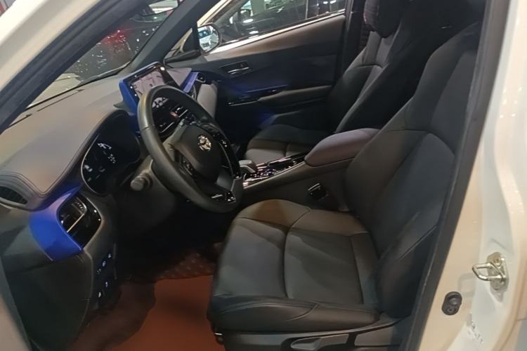Used Toyota IZOA EV 2020 E·Smart Edition Left Front Seat