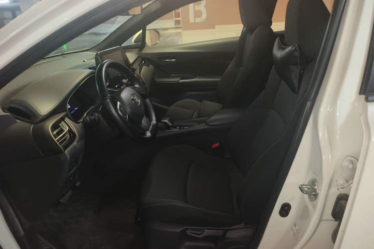Used Toyota IZOA EV 2020 E·Smart Edition Left Front Seat