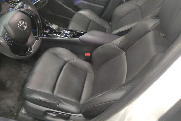 Used Toyota IZOA EV 2020 E·Smart Edition Left Front Seat