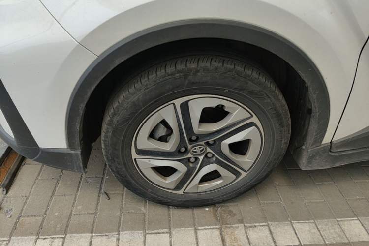 Used Toyota IZOA EV 2020 E·Smart Edition Left Front Wheel Hub