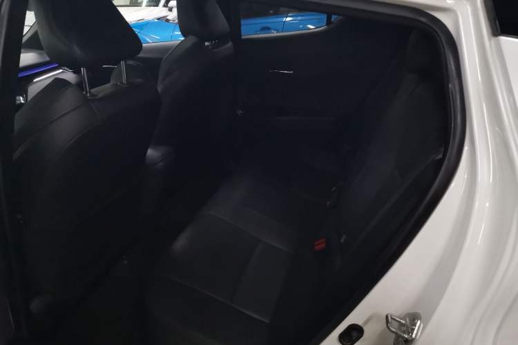 Used Toyota IZOA EV 2020 E·Smart Edition Left Rear Seat