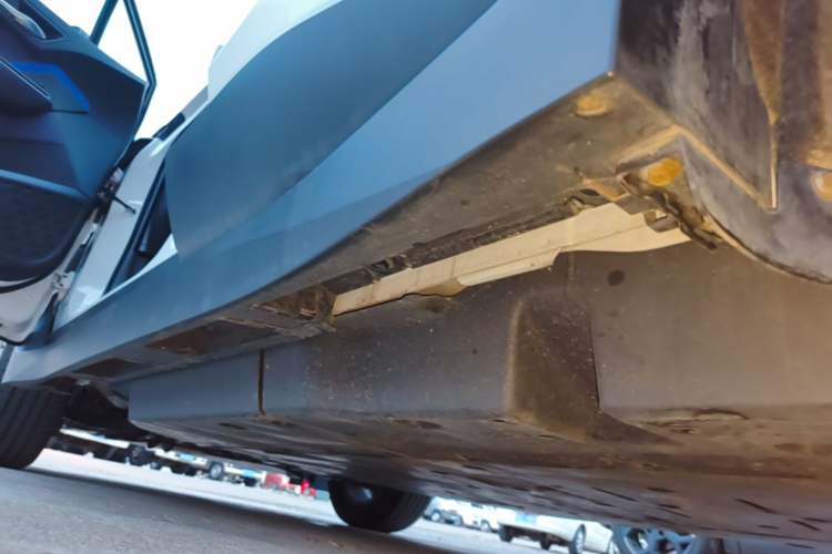 Used Toyota IZOA EV 2020 E·Smart Edition Left Side Sill