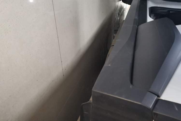 Used Toyota IZOA EV 2020 E·Smart Edition Left Side Sill