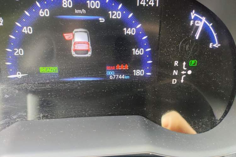 Used Toyota IZOA EV 2020 E·Smart Edition Odometer Close Up