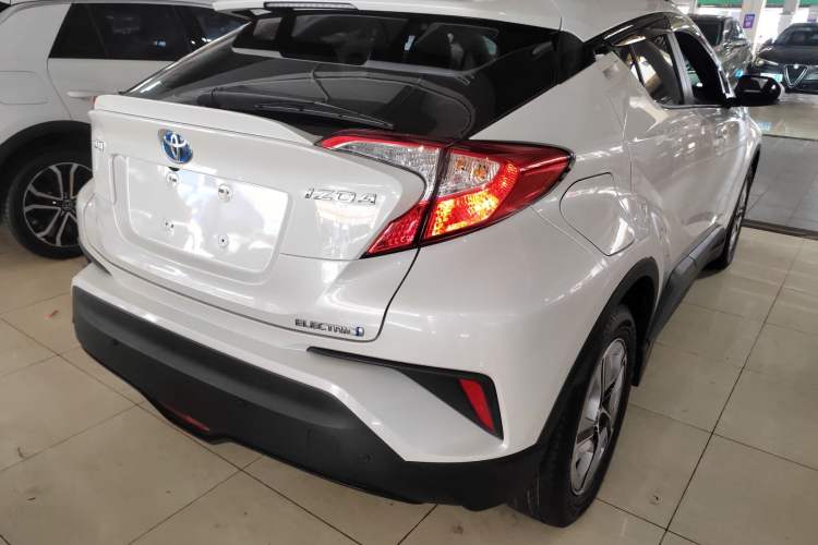 Used Toyota IZOA EV 2020 E·Smart Edition Rear Right 45 Deg