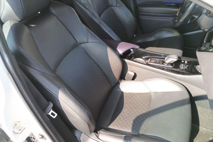 Used Toyota IZOA EV 2020 E·Smart Edition Right Front Seat