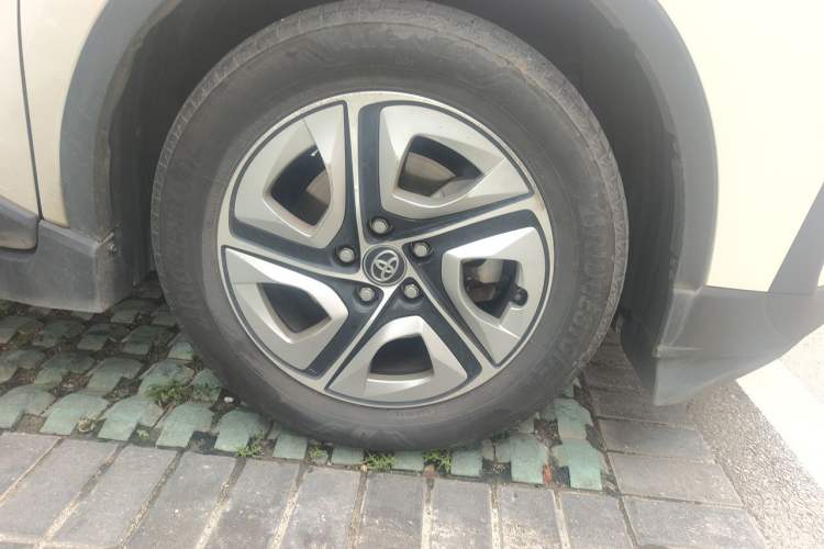 Used Toyota IZOA EV 2020 E·Smart Edition Right Front Wheel Hub