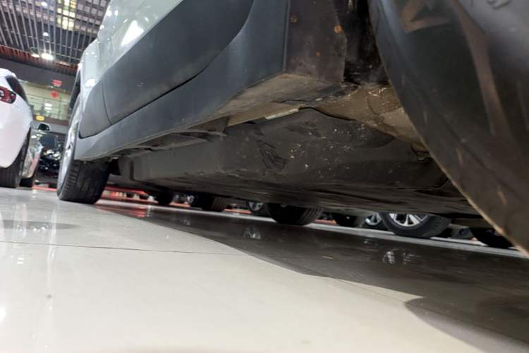 Used Toyota IZOA EV 2020 E·Smart Edition Right Side Sill