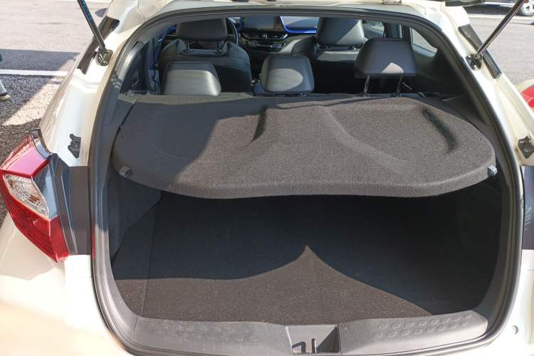 Used Toyota IZOA EV 2020 E·Smart Edition Trunk