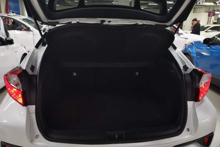 Used Toyota IZOA EV 2020 E·Smart Edition Trunk
