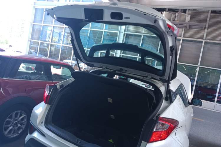 Used Toyota IZOA EV 2020 E·Smart Edition Trunk