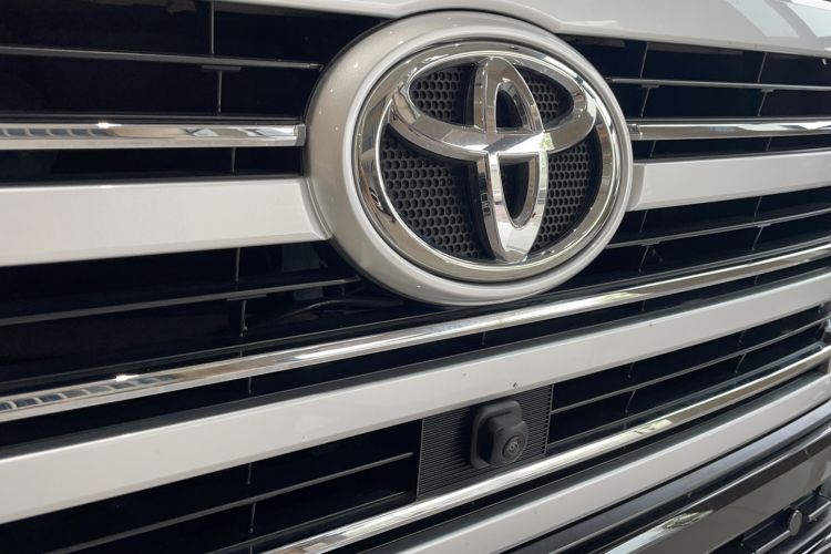 Used Toyota Land Cruiser  Exterior 11