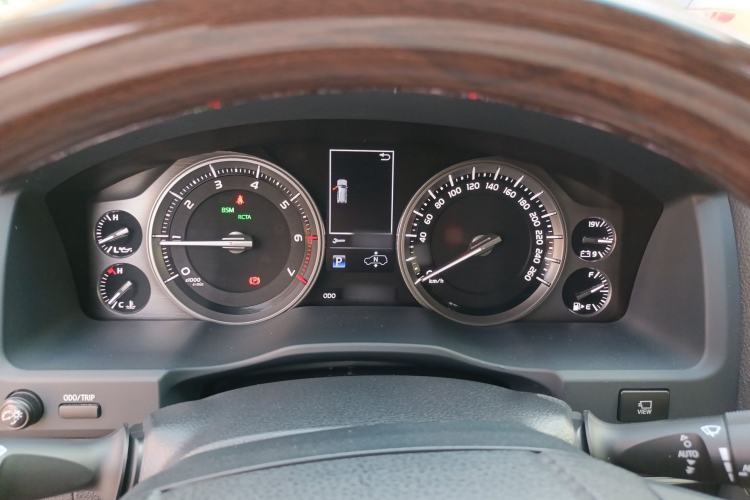 Used Toyota Land Cruiser  Instrument Cluster