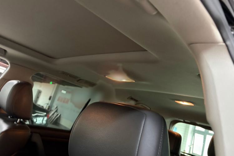 Used Toyota Land Cruiser  Interior 2