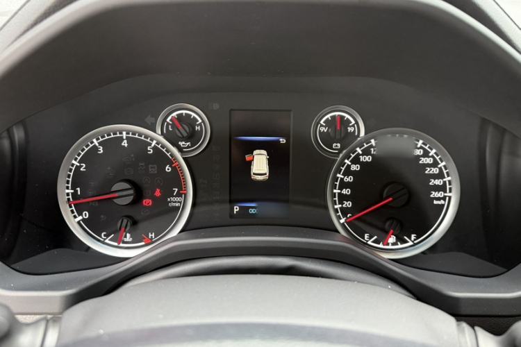 Used Toyota Land Cruiser  Interior 3