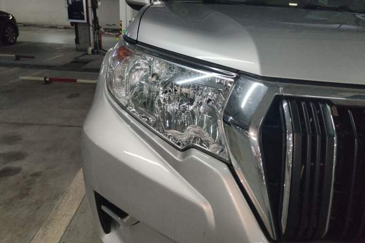 Used Toyota Land Cruiser  Exterior 6