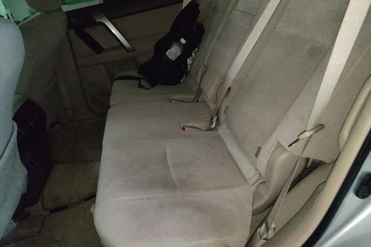 Used Toyota Land Cruiser  Interior 4