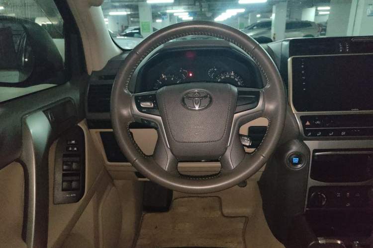 Used Toyota Land Cruiser  Steering Wheel